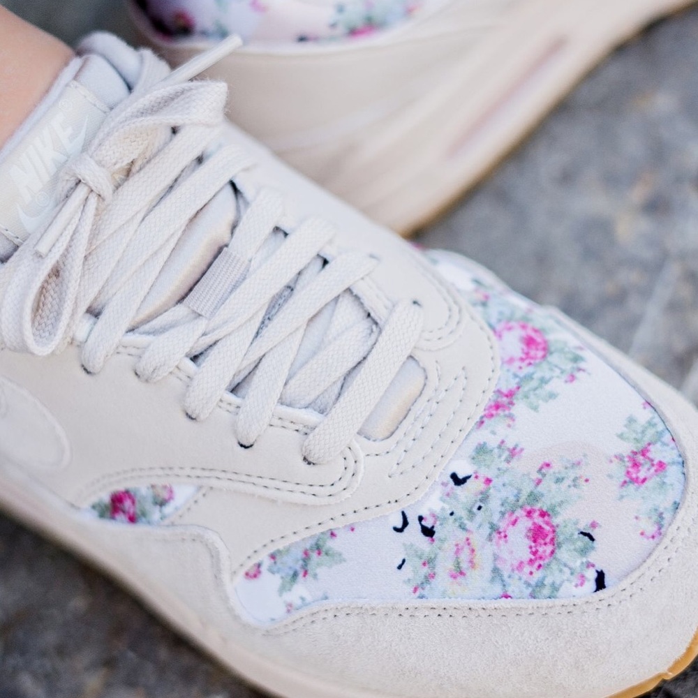 Brand New Nike Air Max 1 Special Edition Floral - Picture 3 of 8